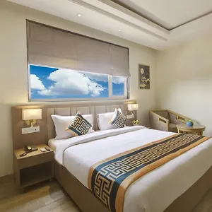 King Plaza Hotel